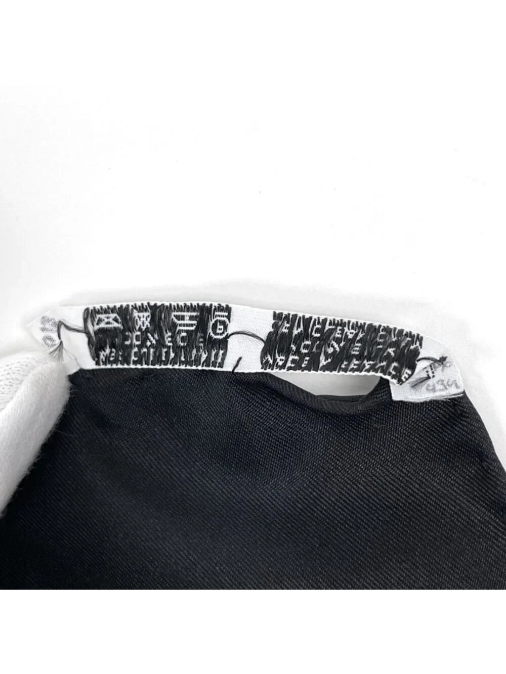 Hermes Carre 90 L'hiver en Poste Scarf Winter Mail Carriage Silk Black